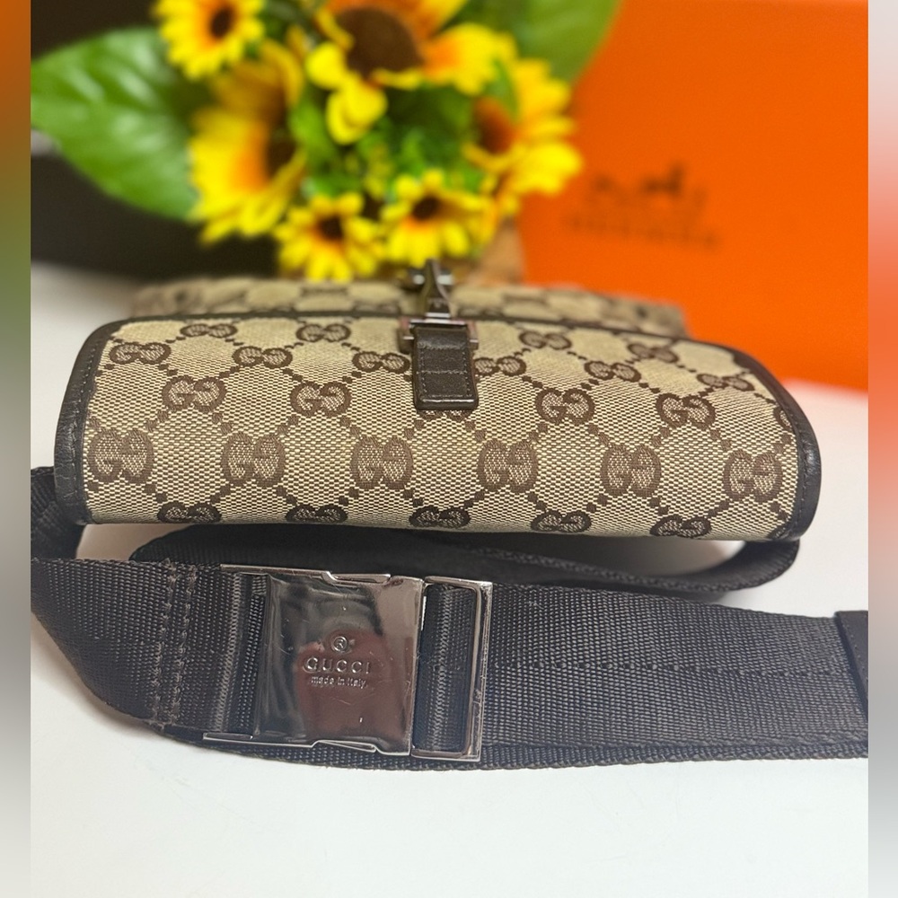 Auth GUCCI GG Logo Canvas Body Bag/Waist Bag - Picture 9 of 17